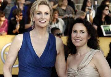 jane lynch shocked by lara embry s spousal support demand