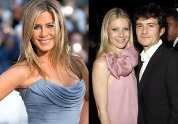 jennifer aniston trying to set up newly separated gwyneth paltrow with orlando bloom
