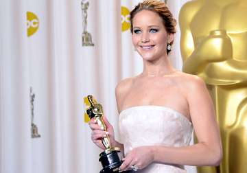 jennifer lawrence fears misplacing oscar