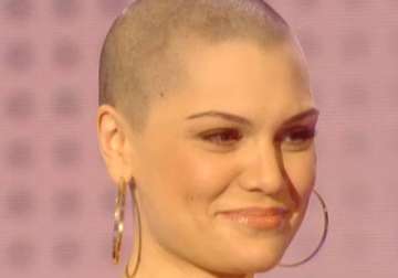 jessie j shaves head for charity