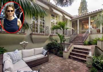 jodie foster selling los angeles home