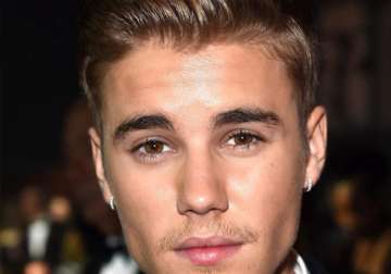justin bieber pans to move into new house