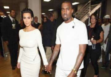 kanye wants kim to sing while pregnant