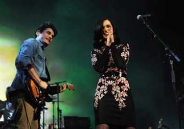 katy perry surprises fans with concert tickets