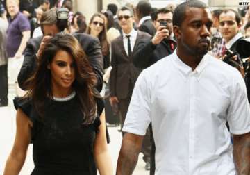 kim kanye raise security alert at airport