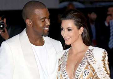 kim kanye set to marry unofficially