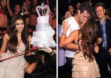 kim kardashian gatecrashes into fiance s bachelor party