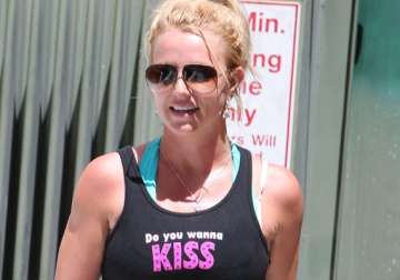 kiss on britney s mind