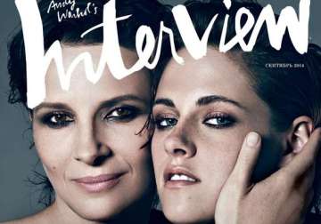 kristen stewart gets cosy with female co star