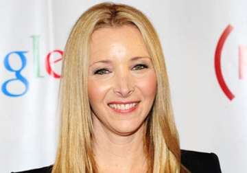 kudrow ushers in season 3 of who do you think you are