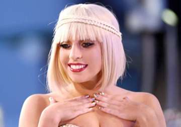 lady gaga strips naked before recording
