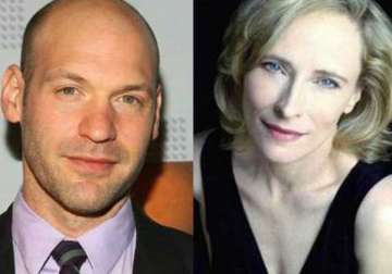 laila robins corey stoll to star in homeland 4