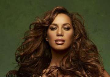 leona lewis compares beauty with game