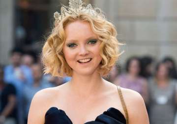 lily cole to receive honorary doctorate
