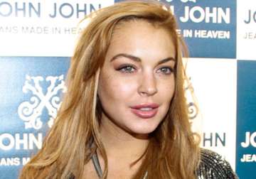 lindsay lohan not permitted to change rehab