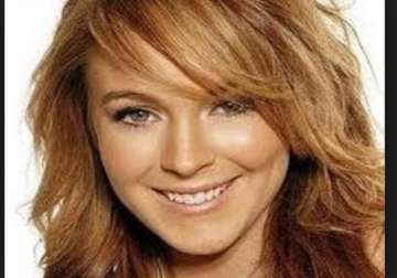 lindsay lohan to write blog