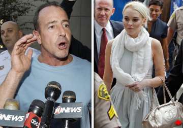 lindsay lohan s father arrested again in tampa