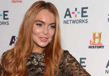 lohan needs psychological therapy can t afford it