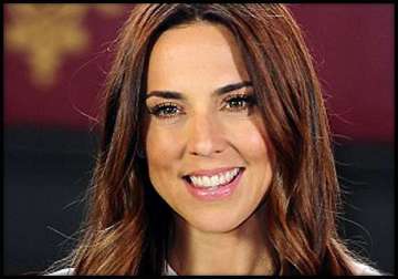 lonely mel c wants to feel loved