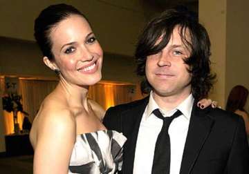 on fifth anniversary mandy moore feels grateful