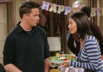 matthew perry courteney cox reunite for tv comedy