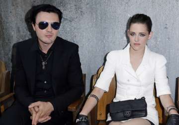 michael pitt denies dating kristen stewart