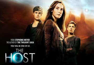 movie review the host romantic sci fi entertainer