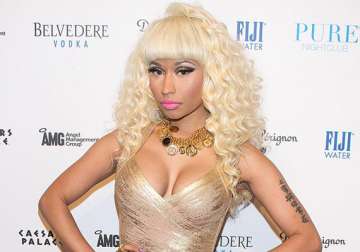 nicki minaj dares to bare in new music video