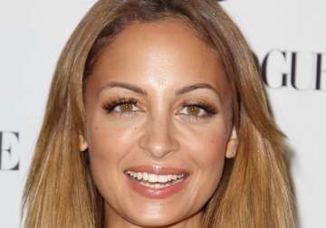 nicole richie spends wisely on clothes