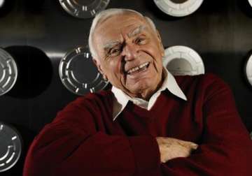 oscar winning actor ernest borgnine dies at age of 95