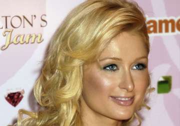 paris hilton proposes boyfriend