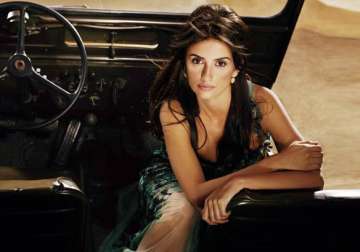 penelope cruz gets star on hollywood boulevard