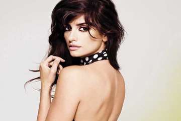 penelope cruz expecting second child us media