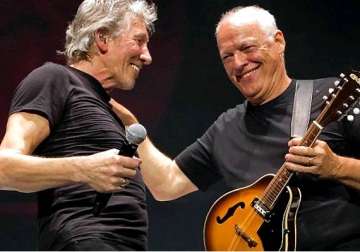 pink floyd leaves fans excited post tweeting a hint at reunion tour