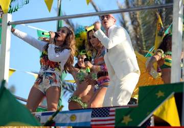 rapper pittbull not affected by comparisons over official 2014 fifa world cup song