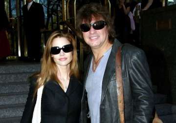 guitarist richie sambora in love with two women at a time