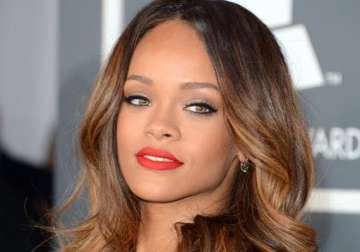 rihanna gets restraining order against intruder