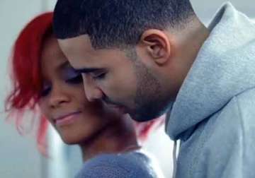 rihanna may live in with drake