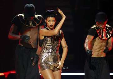 rihanna pelted with food on stage