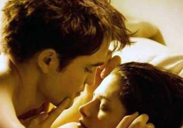 robert pattinson kristen stewart s bedroom issues