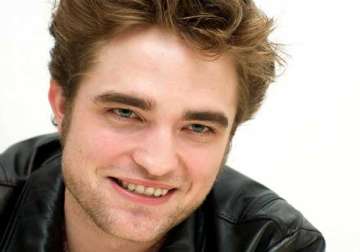 robert pattinson in new biopic life