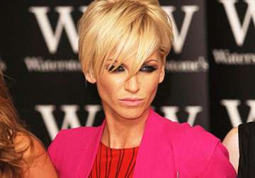 sarah harding mobbed by fans