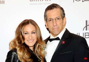 sarah jessica parker headlines celeb filled gala