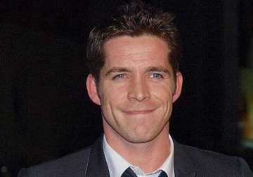 sean maguire to play robin hood on tv