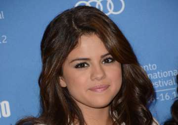selena gomez to have a sibling soon