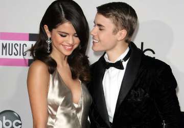 selena gomez misses old justin bieber