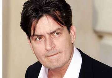 charlie sheen calls ex girlfriends fraud