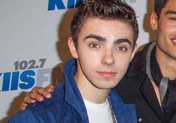 sykes has never been in love