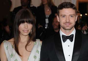 timberlake lets biel do things her way