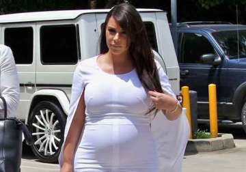 weight conscious kim refuses to step out